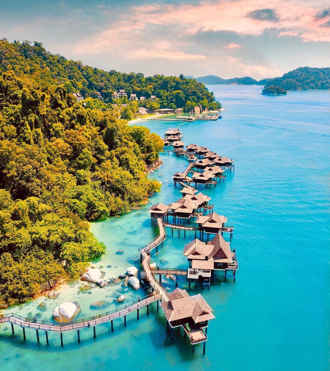 3.Ishulli Pangkor